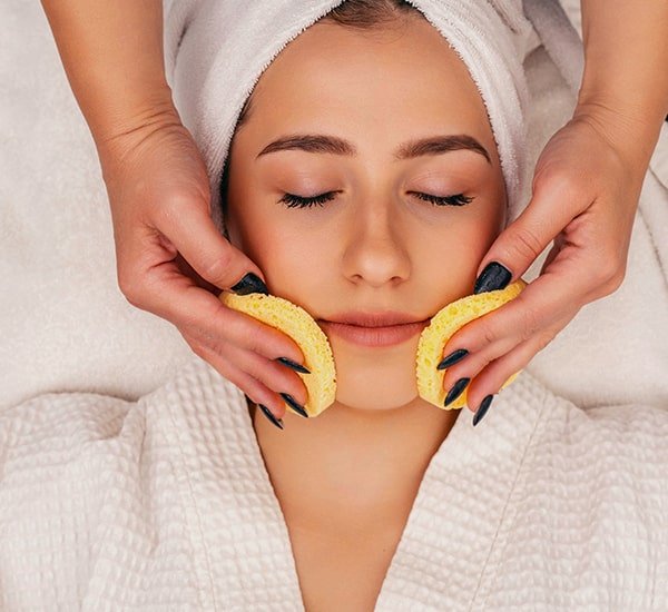 The Beginner's Guide to Vitamin C Serums